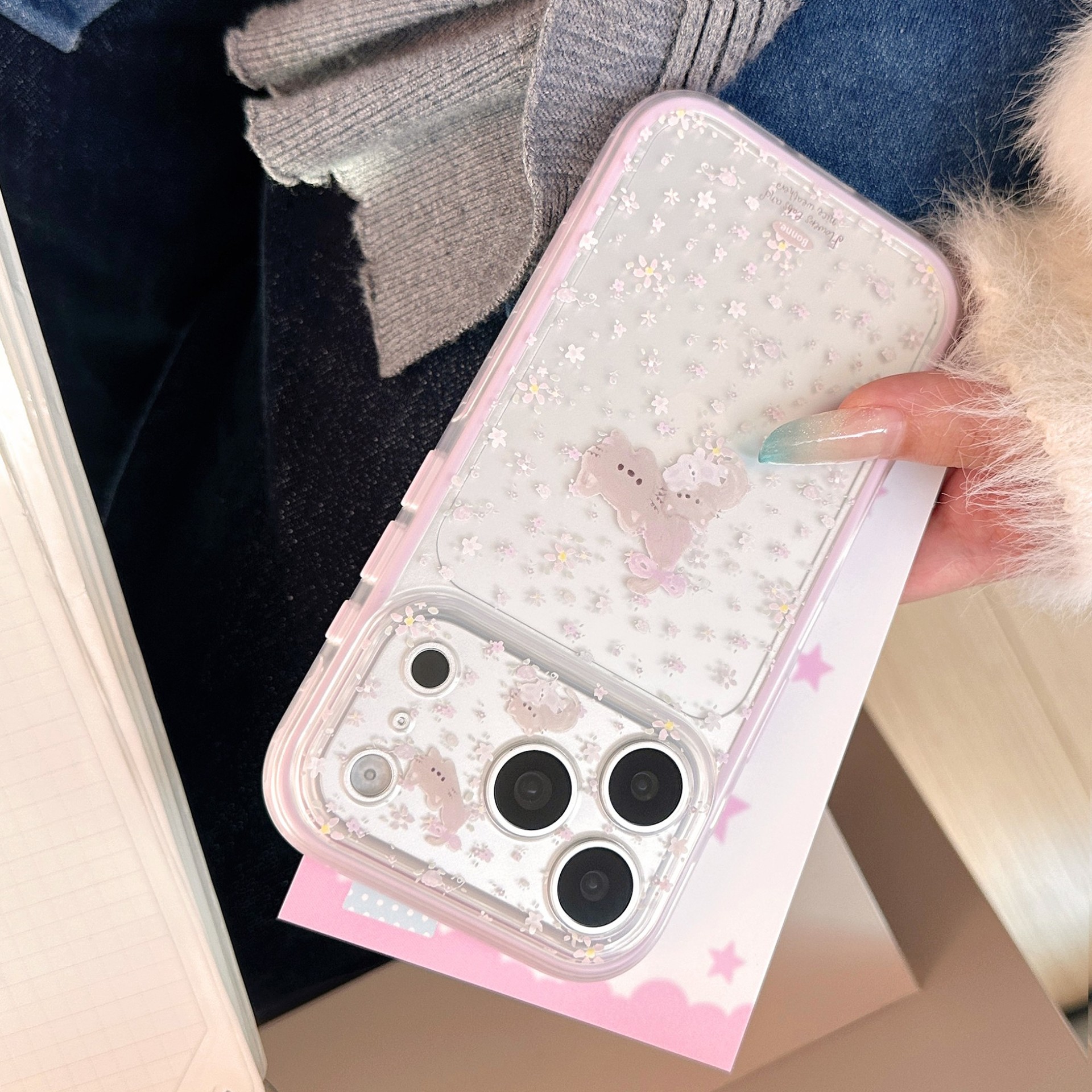 图片[5]-Cute Purple Floral Cat Phone Case for iPhone 18 Pro Max 17 16 15 Series, Matte Finish, Large Camera Cutout, Aesthetic Cartoon Protective Cover-Siyaora